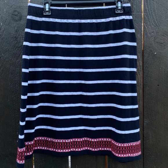 skirt - Picture 1 of 2